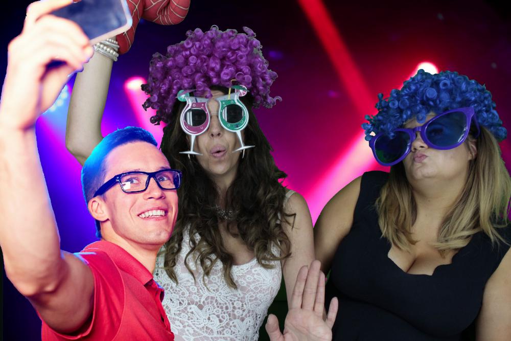Gary & Julie's Wedding | View more photos from the event at gallery.myphotoboothexperience.co.uk/u/MyPhotoBoothExperienceLtd/Gary-Julies-Wedding